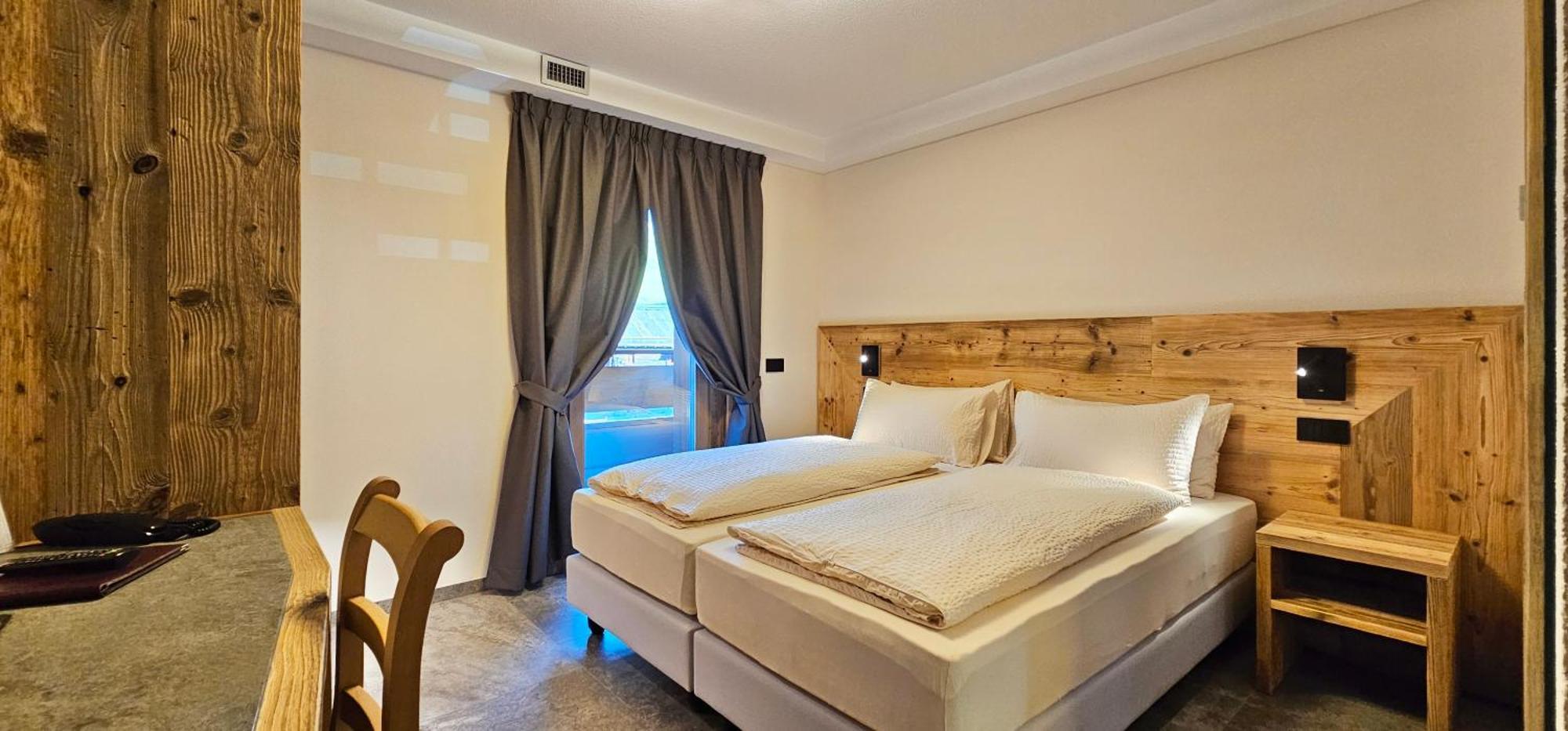 ליביניו Albergo Alpenrose מראה חיצוני תמונה